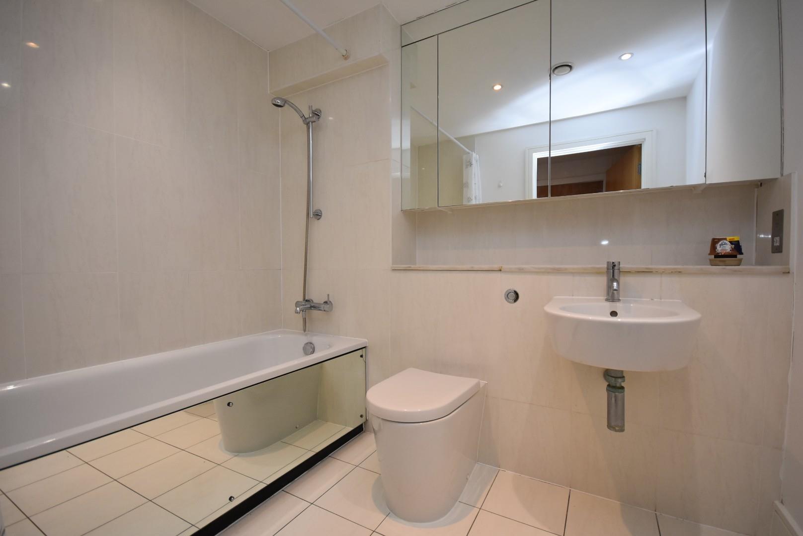 115 Woodlands, Hayes Point, Sully, CF64 5QE